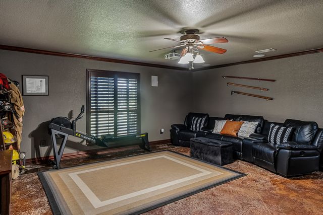 1933 Vz County Road 2721, Mabank, TX 75147