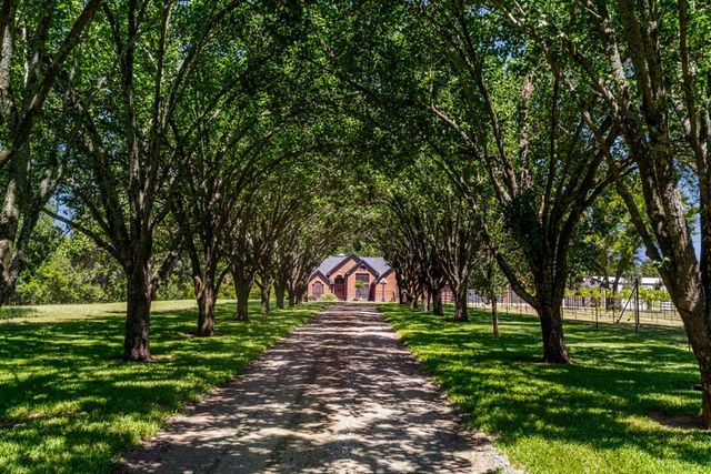 1933 Vz County Road 2721, Mabank, TX 75147