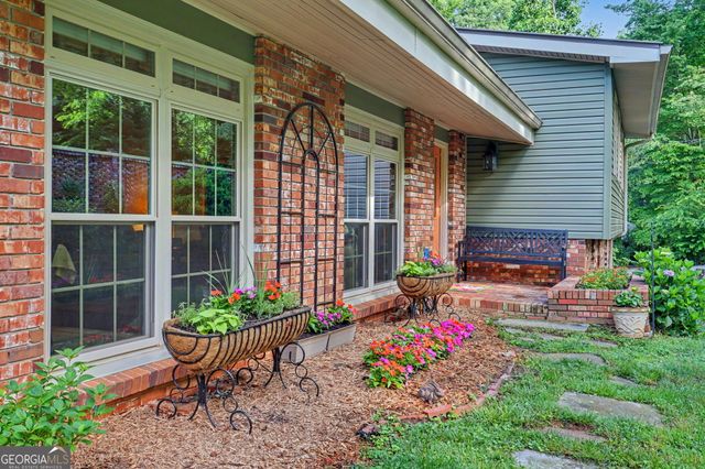 81 Starling Hill Lane, Clayton, GA 30525