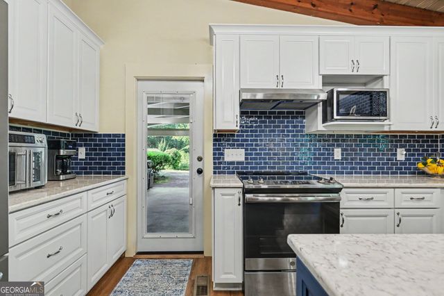81 Starling Hill Lane, Clayton, GA 30525