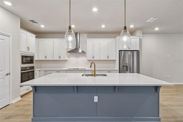 9334 HARTLINE WAY, Orlando, FL 32827