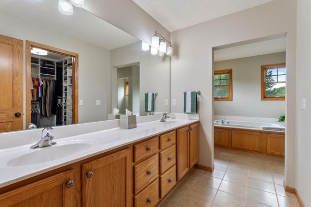 3457 Couchtown Path, Rosemount, MN 55068