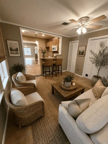4607 Collinwood Avenue, Fort Worth, TX 76107