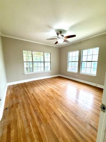 4607 Collinwood Avenue, Fort Worth, TX 76107