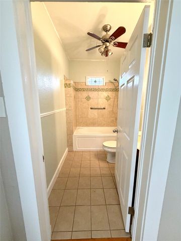 4607 Collinwood Avenue, Fort Worth, TX 76107