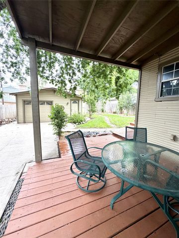 4607 Collinwood Avenue, Fort Worth, TX 76107
