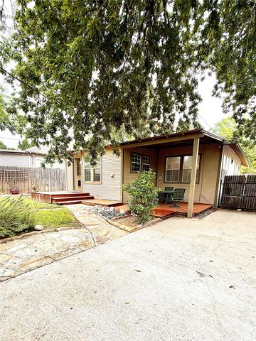 4607 Collinwood Avenue, Fort Worth, TX 76107