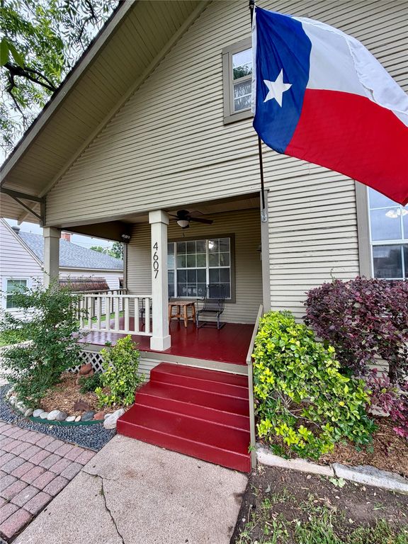 4607 Collinwood Avenue, Fort Worth, TX 76107