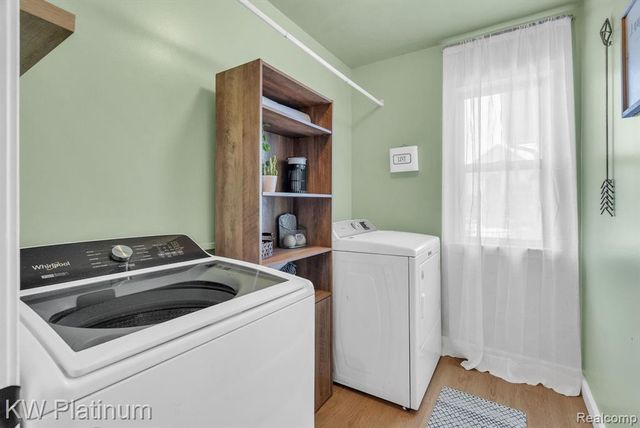 51963 Kings Pointe Drive, New Baltimore, MI 48047