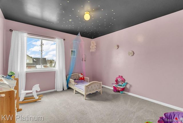 51963 Kings Pointe Drive, New Baltimore, MI 48047