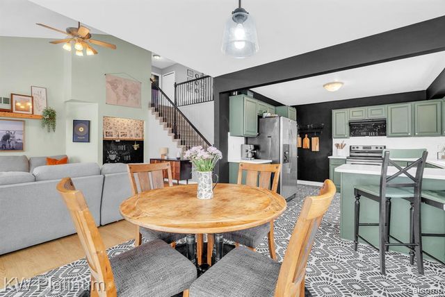 51963 Kings Pointe Drive, New Baltimore, MI 48047