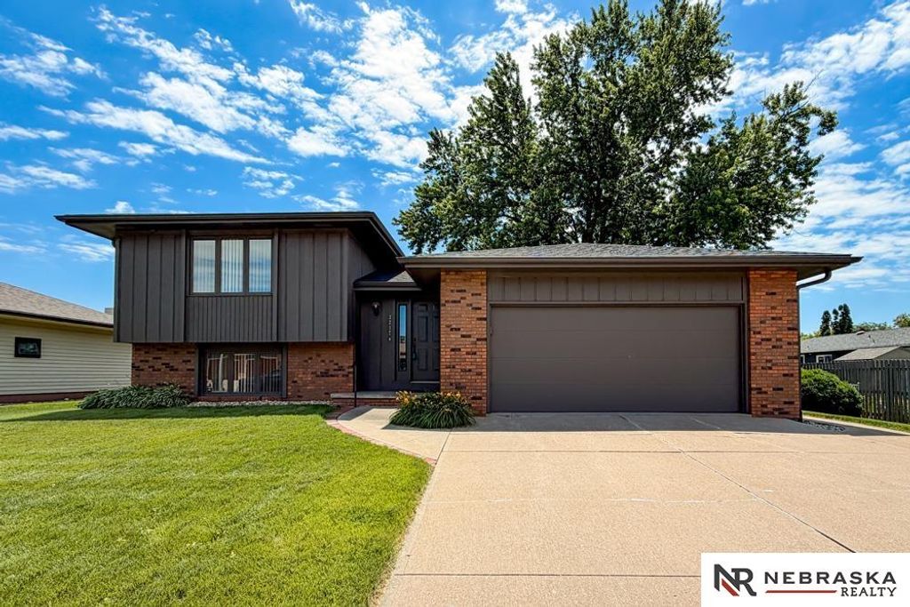 2217 Gaeth Avenue, Fremont, NE 68025