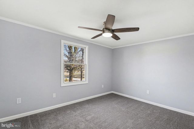 1009 MAPLE RD, Essex, MD 21221