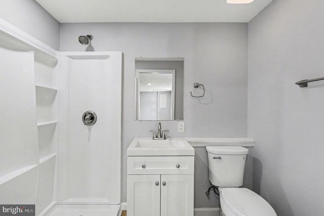 1009 MAPLE RD, Essex, MD 21221