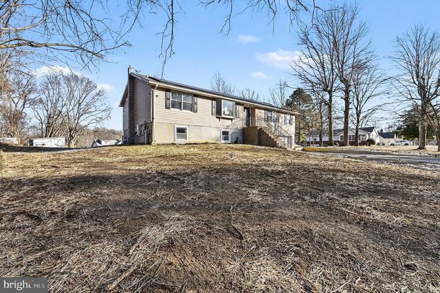 1009 MAPLE RD, Essex, MD 21221