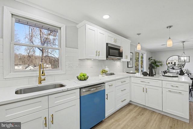 1009 MAPLE RD, Essex, MD 21221