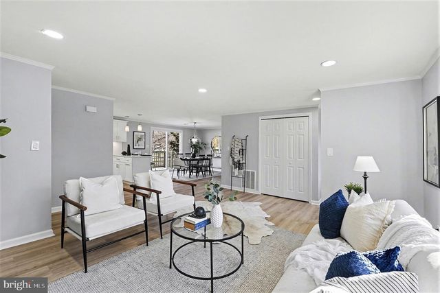 1009 MAPLE RD, Essex, MD 21221