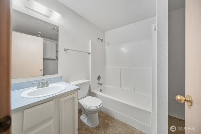 111 NE Santa Maria Lane, Belfair, WA 98528