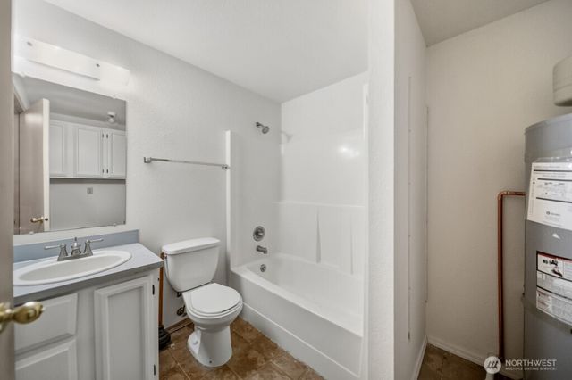 111 NE Santa Maria Lane, Belfair, WA 98528