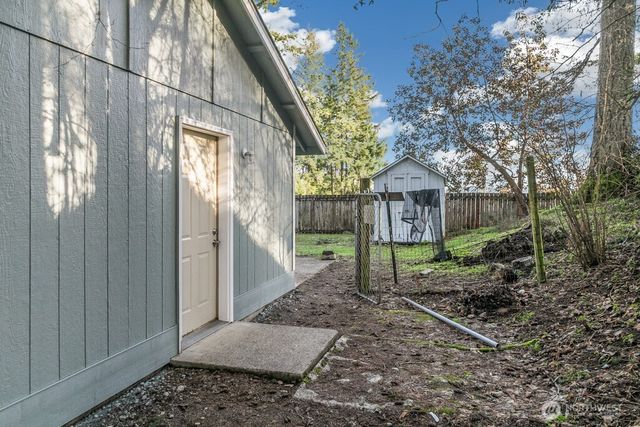 111 NE Santa Maria Lane, Belfair, WA 98528