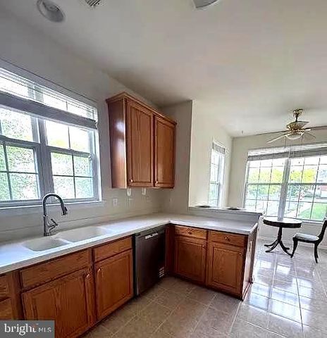 1 CARDIFF CT, Princeton Junction, NJ 08550