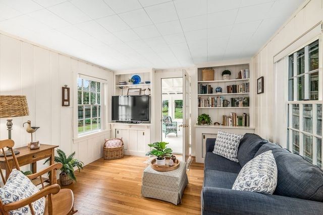 86 Union Street, Hamilton, MA 01982