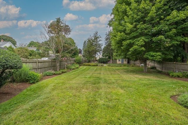 86 Union Street, Hamilton, MA 01982