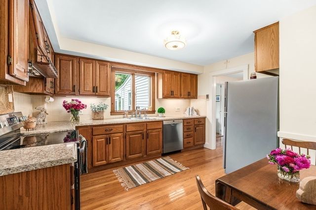 86 Union Street, Hamilton, MA 01982