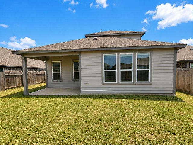 108 Grazing Meadows Lane, Waller, TX 77484