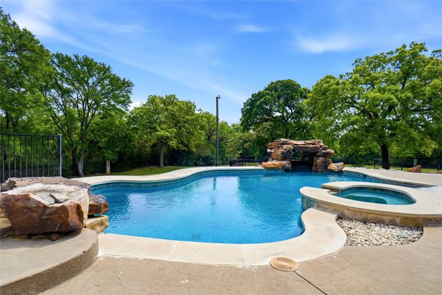 1000 Simmons Road, Flower Mound, TX 75022