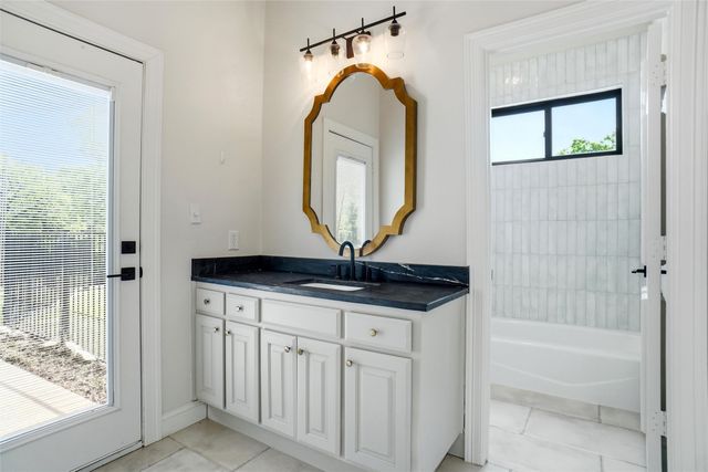 1000 Simmons Road, Flower Mound, TX 75022