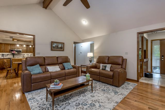 3711 LANSING AVE, Columbia, MO 65201