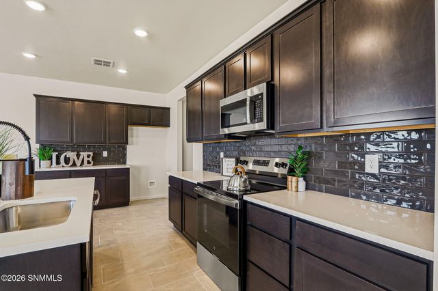 2074 Meteor Street, Las Cruces, NM 88012