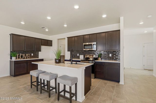 2074 Meteor Street, Las Cruces, NM 88012