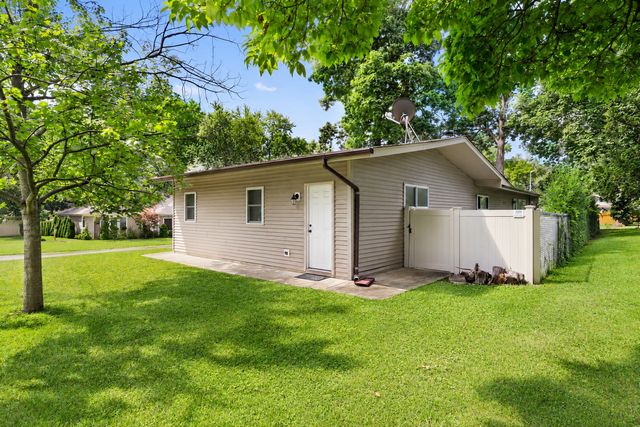 478 W Shady Lane Road, Palatine, IL 60074