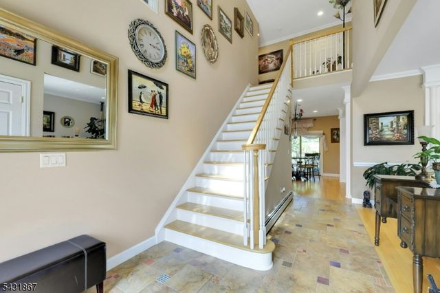 12 Burbank St, Fair Lawn Boro, NJ 07410