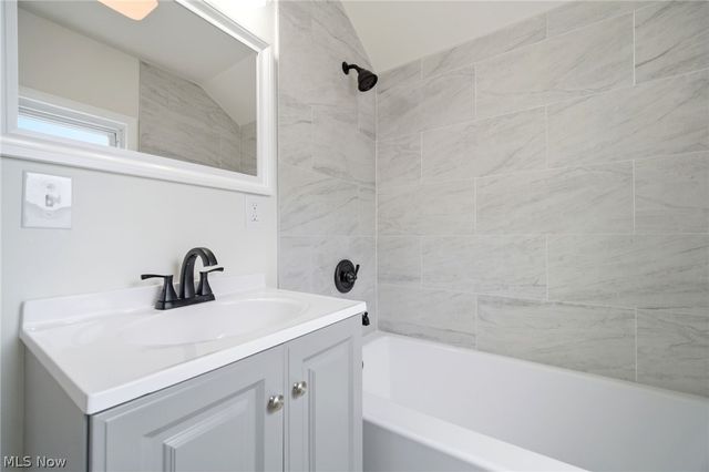 3753 Berkeley Road, Cleveland Heights, OH 44118