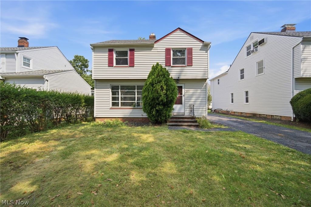 3753 Berkeley Road, Cleveland Heights, OH 44118