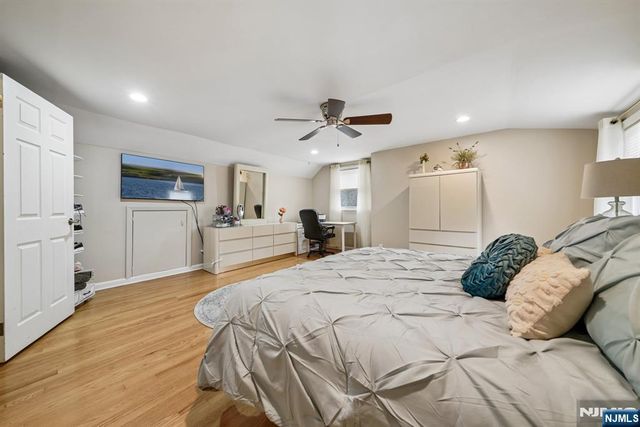 16 Lee Road, Livingston, NJ 07039