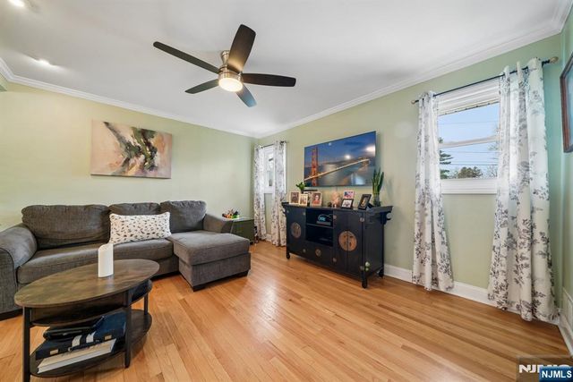 16 Lee Road, Livingston, NJ 07039