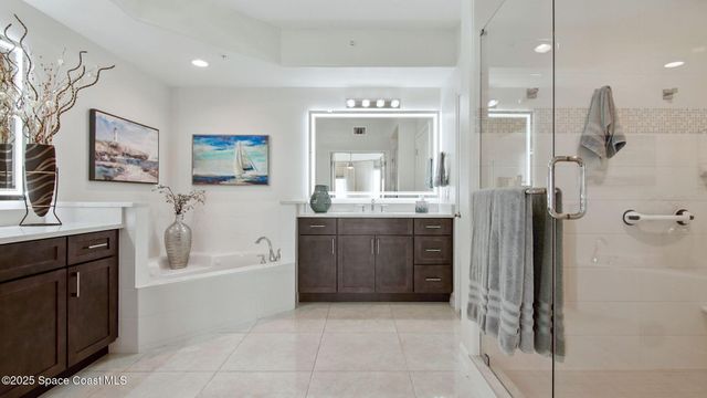 1435 S Harbor City Boulevard 401, Melbourne, FL 32901