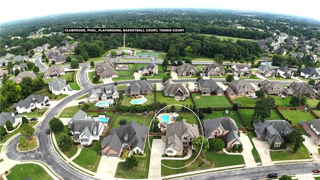 3171 Laurel Circle, Centerton, AR 72719