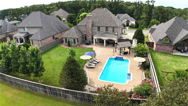 3171 Laurel Circle, Centerton, AR 72719
