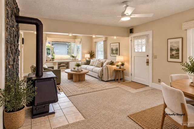 1710 1st St S, Nampa, ID 83651