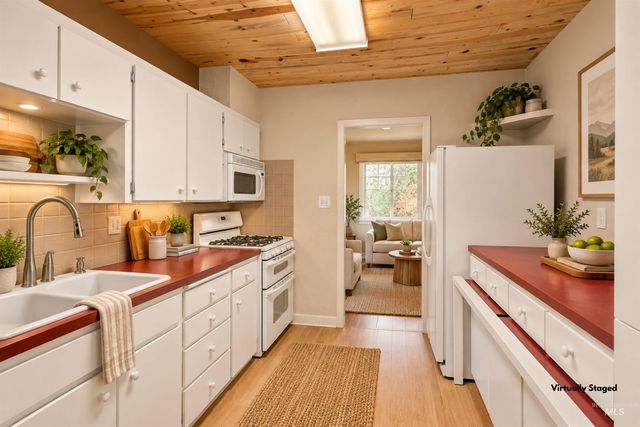 1710 1st St S, Nampa, ID 83651
