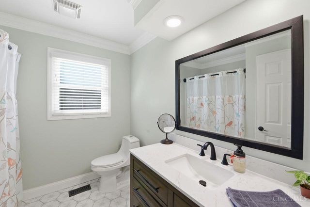 12075 Timberlake Drive, Symmes Twp, OH 45249