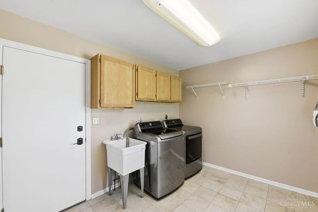 12075 Timberlake Drive, Symmes Twp, OH 45249