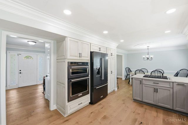 12075 Timberlake Drive, Symmes Twp, OH 45249