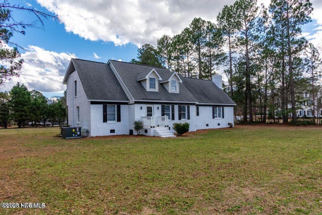 580 Baywood Drive, Winterville, NC 28590
