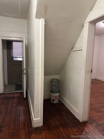 54 James Street James Street 1, Bridgeport, CT 06604